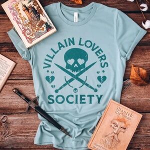 Bookish Box | Villain Lovers Society Tshirt